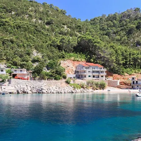 Robinson Bella 公寓