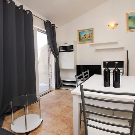 Robinson Bella Apartment *