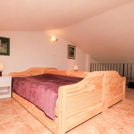 Robinson Bella Apartment *