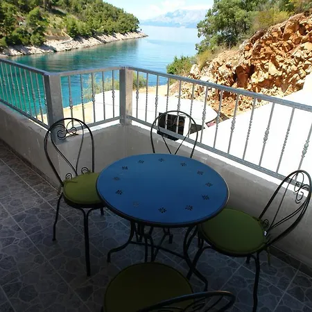 Apartment Robinson Bella Bogomolje