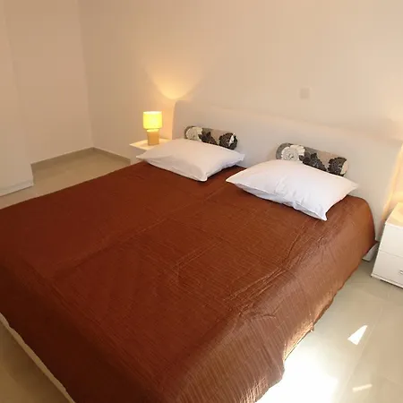 Robinson Bella Apartment