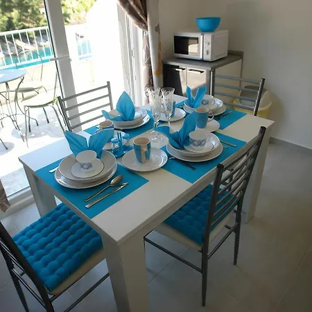 Robinson Bella Apartment *