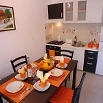 Robinson Bella Appartement *