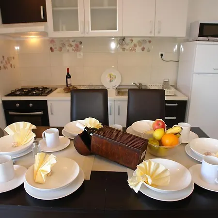 Apartament Robinson Bella *