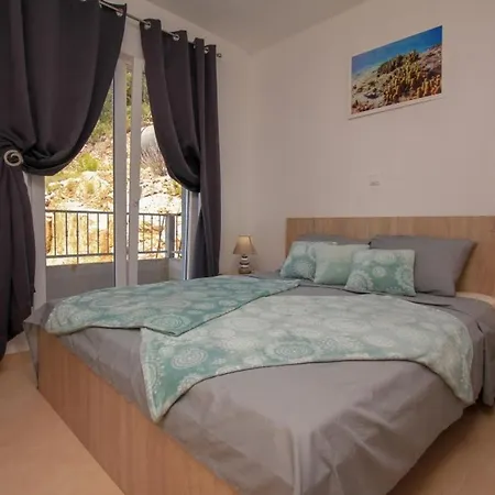 Robinson Bella Bogomolje