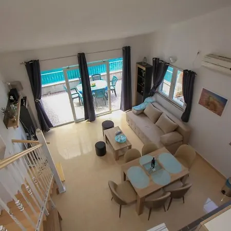 Robinson Bella Bogomolje